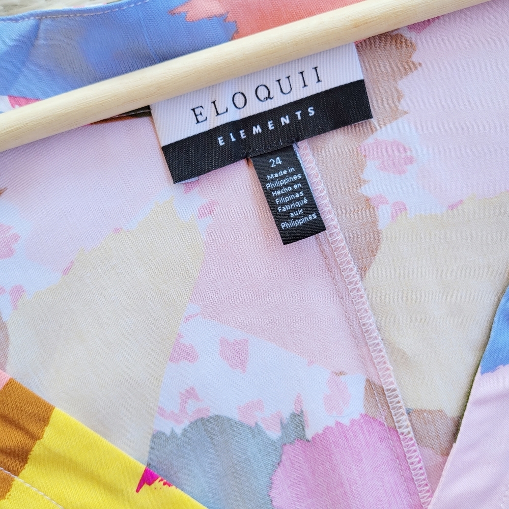 Eloquii Vibrant Print Cinched Sleeve V-Neck Blouse‎ - Picture 7 of 8